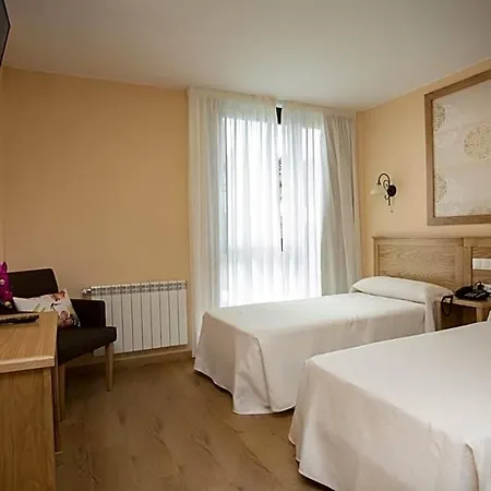 Novoa Hotel *