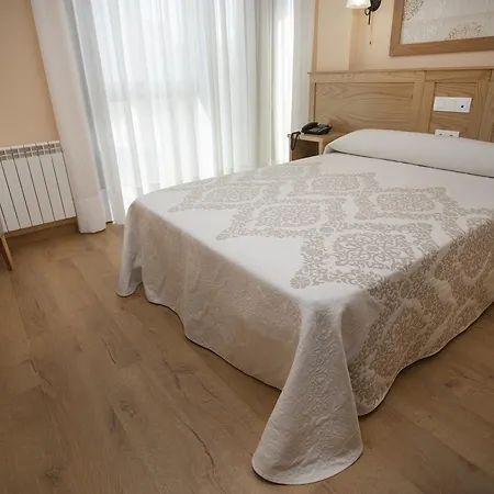 Hotel Novoa *