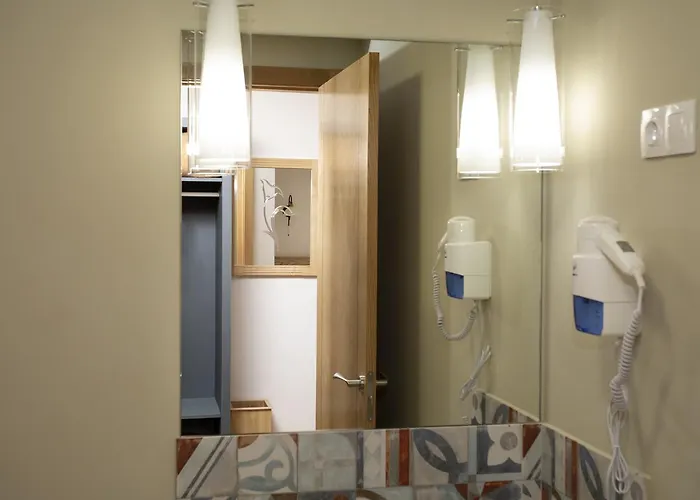 Novoa Ξενοδοχείο *